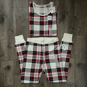 Old Navy Plaid Holiday Pajama Set